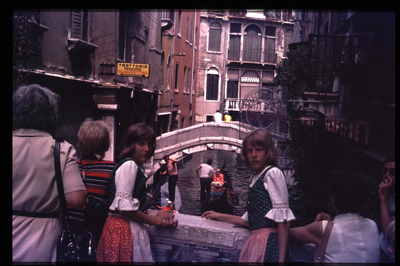 15.Venetie jul 1975 Brigitte,Marion,Peter.JPG